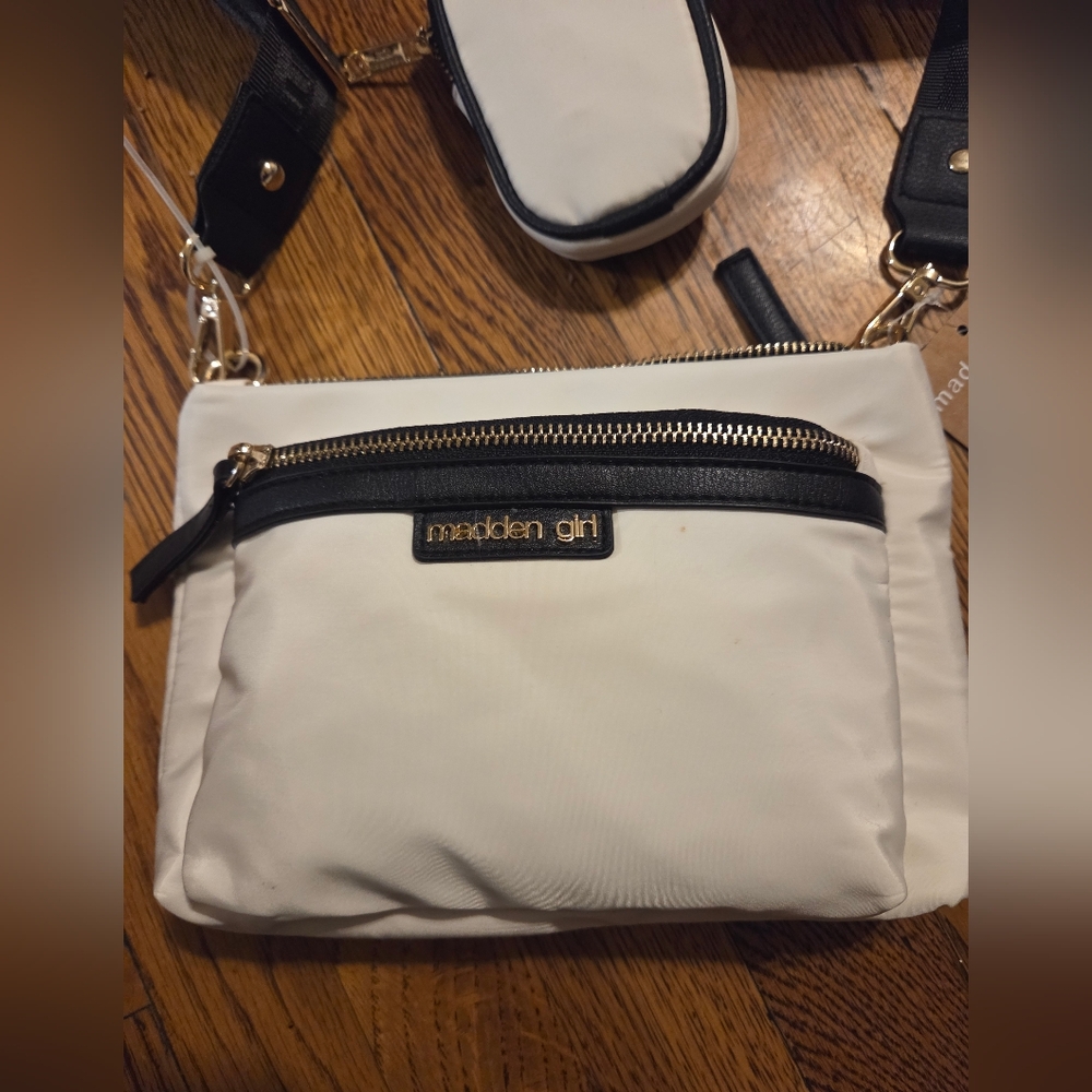 Madden Girl White and Black Crossbody Bag - Picture 3 of 8